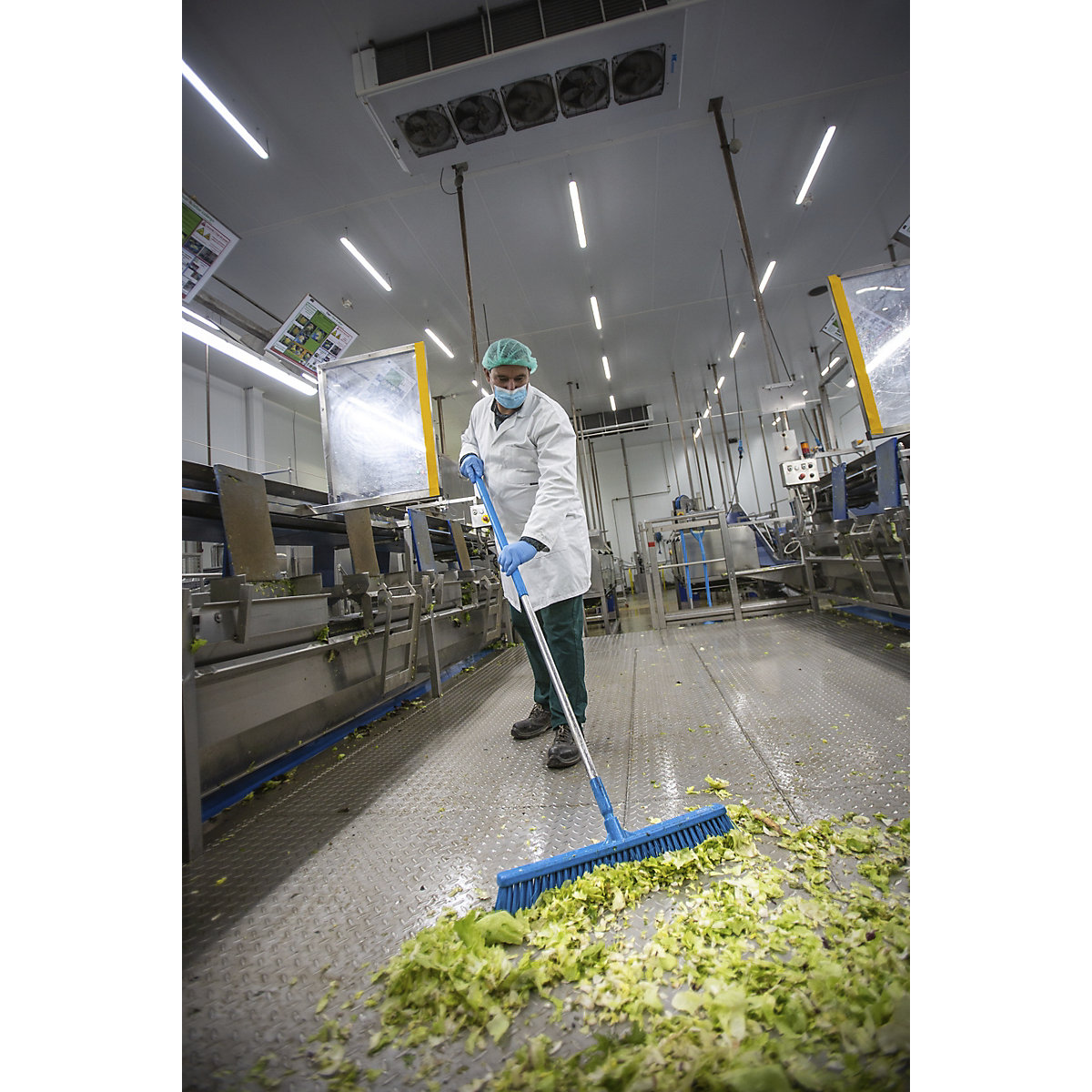 Escoba – Vikan (Imagen del producto 2)-1