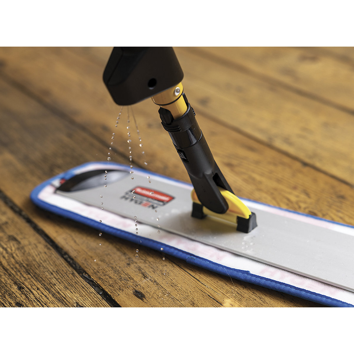 Juego de limpieza de suelos con mopa pulverizadora PULSE™ – Rubbermaid (Imagen del producto 11)-10