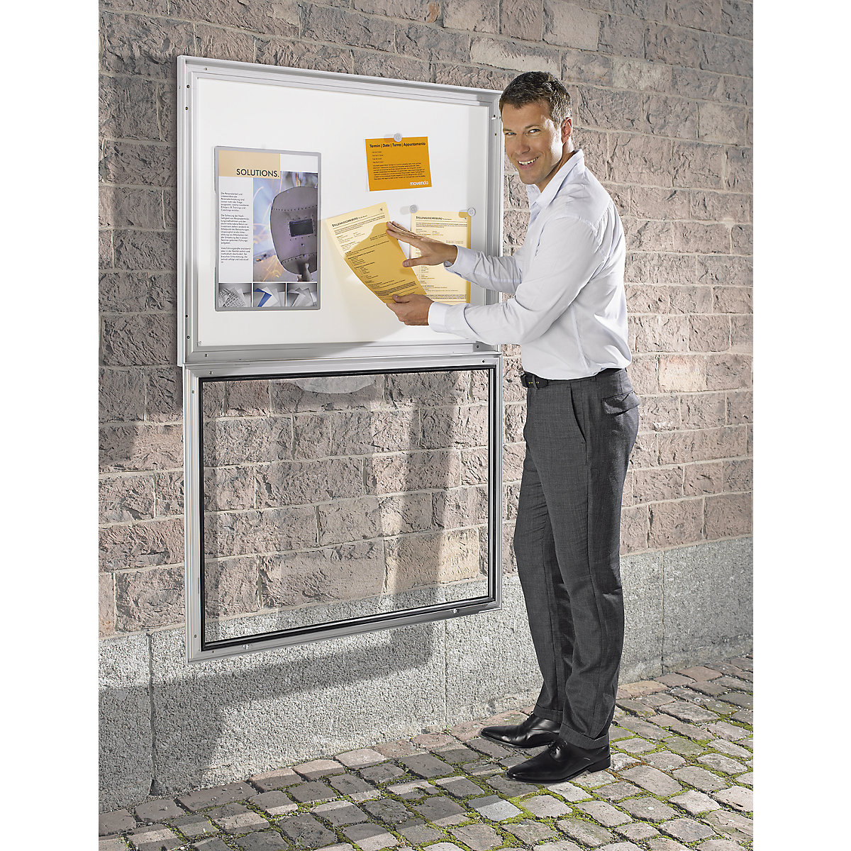 Display case for indoor and outdoor use (Product illustration 2)-1