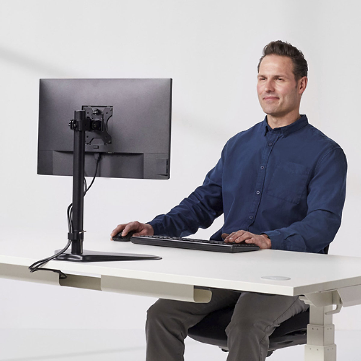 Fellowes Seasa Freestanding Single Monitor Arm (Product illustration 5)-4