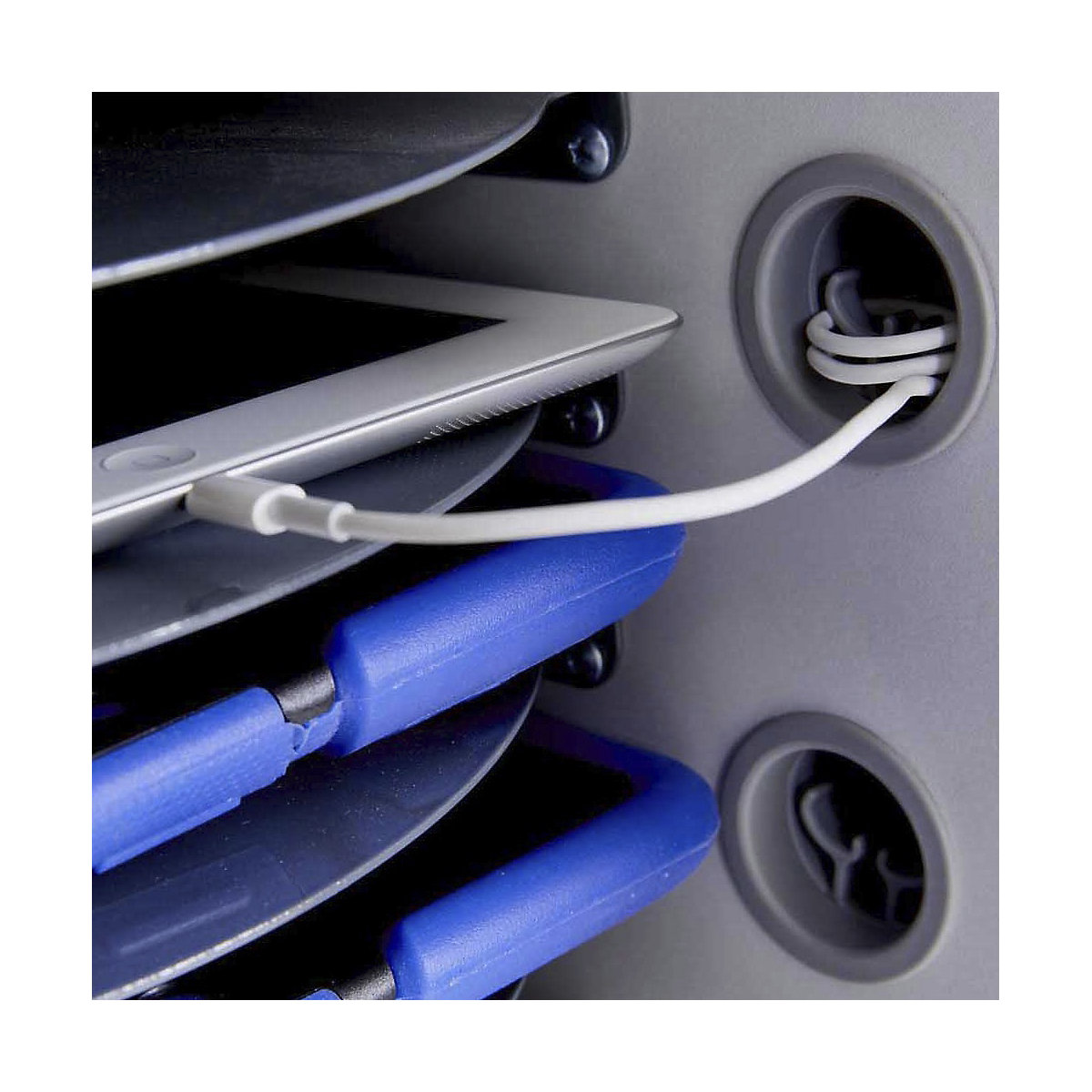 UniCabby 32H Laptop and Device Store and Charge Trolley (Product illustration 3)-2