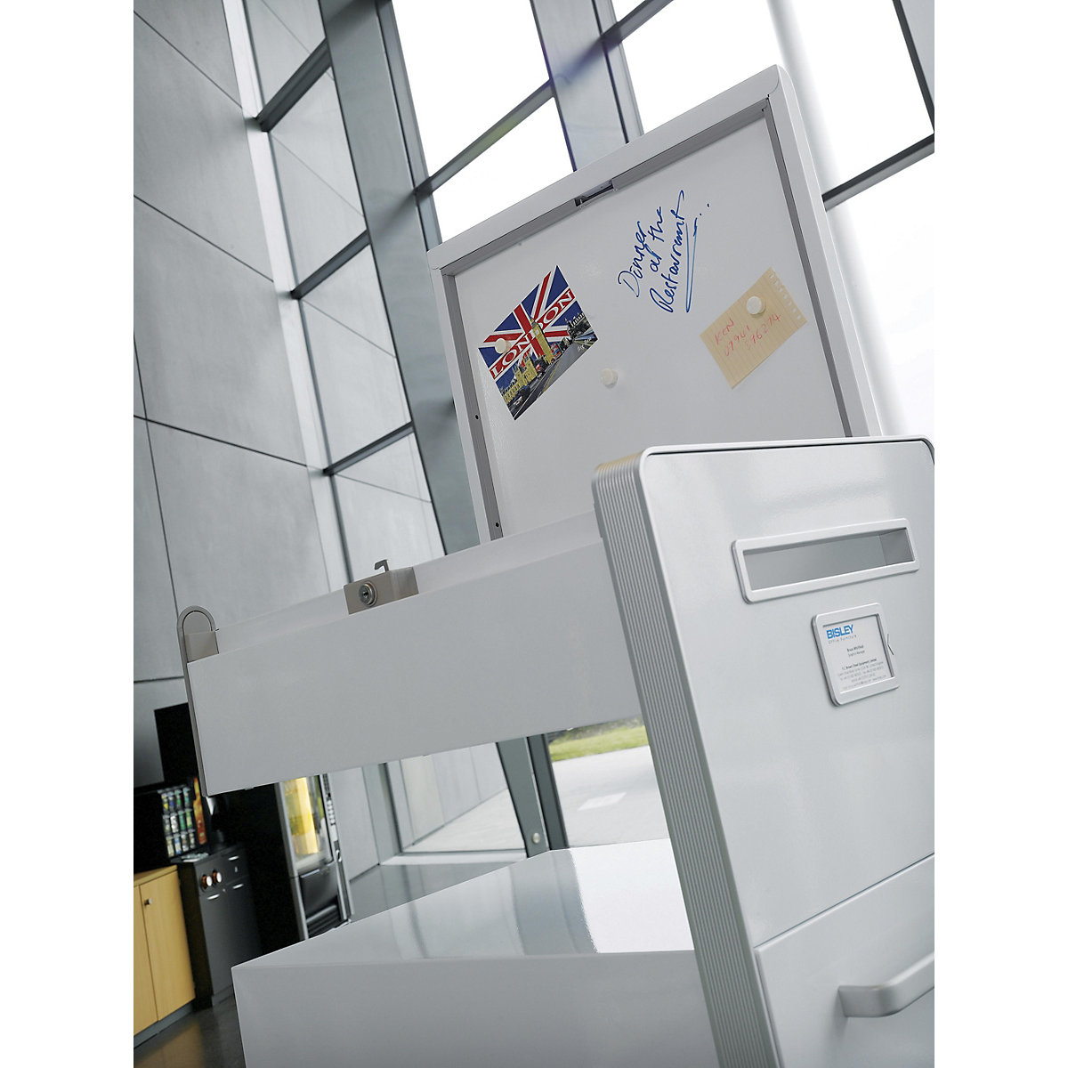 Bite™ pedestal furniture, with 1 whiteboard, opens on the right side – BISLEY (Product illustration 7)-6