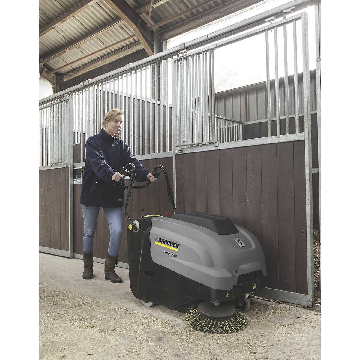 Stroj za metenje i usisavanje – Kärcher (Prikaz proizvoda 2)-1