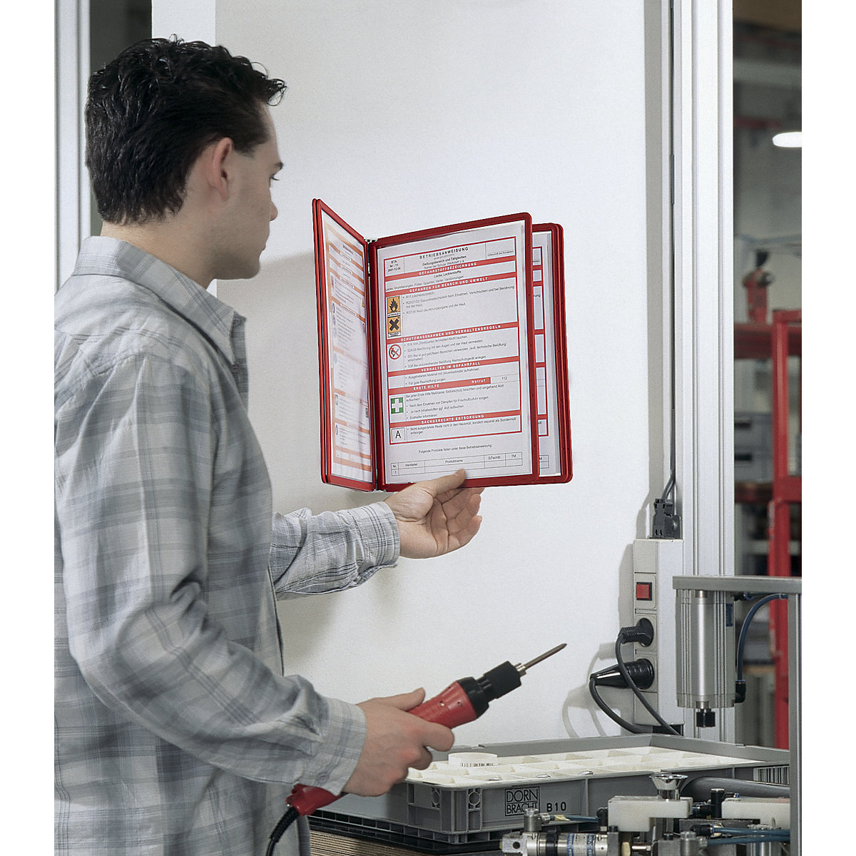 Komplet s stenskim držalom – DURABLE (Slika izdelka 2)-1