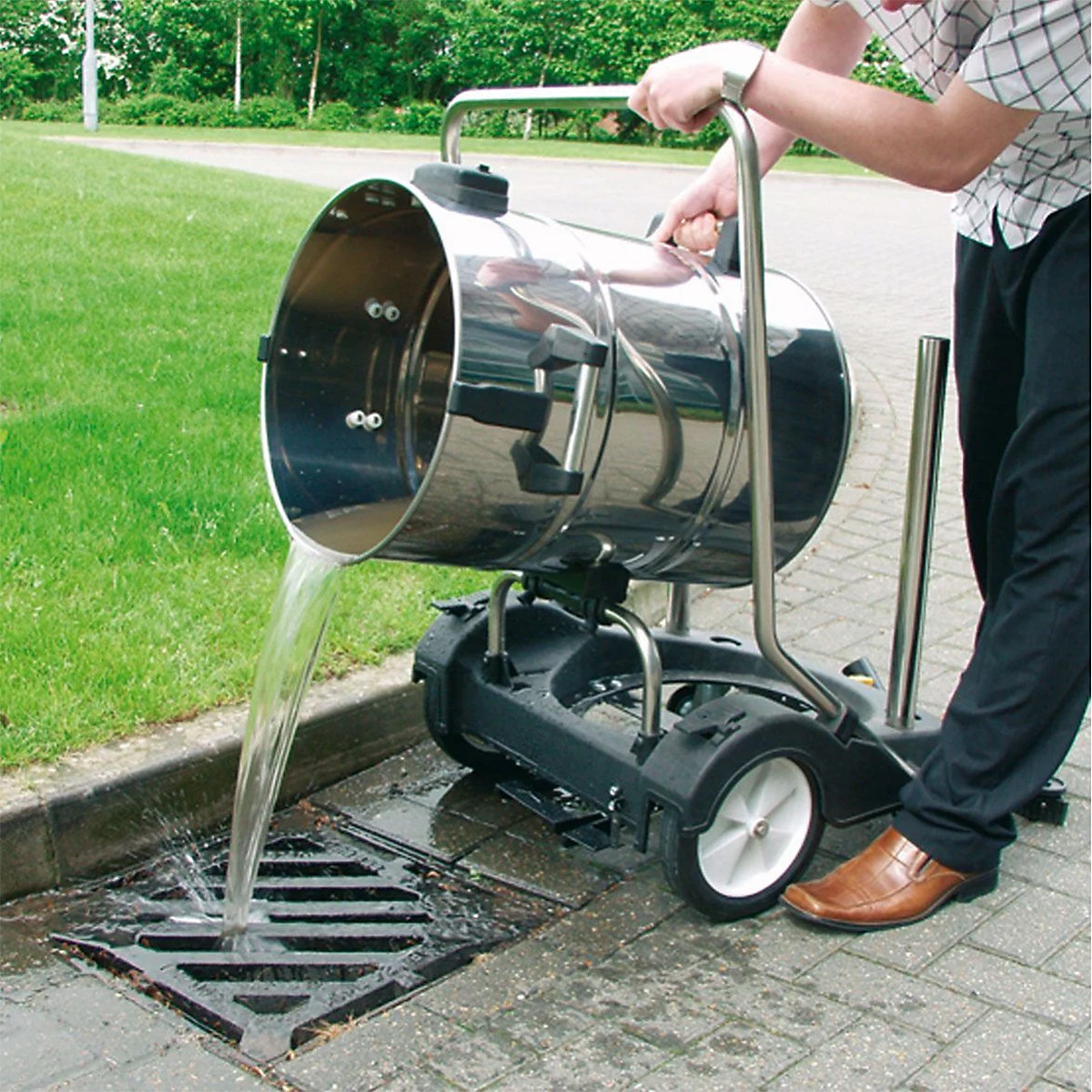 Sealey PC477 Wet Dry Vacuum Cleaner | Industrial Stainless Steel Drum | 77L (Product illustration 3)-2