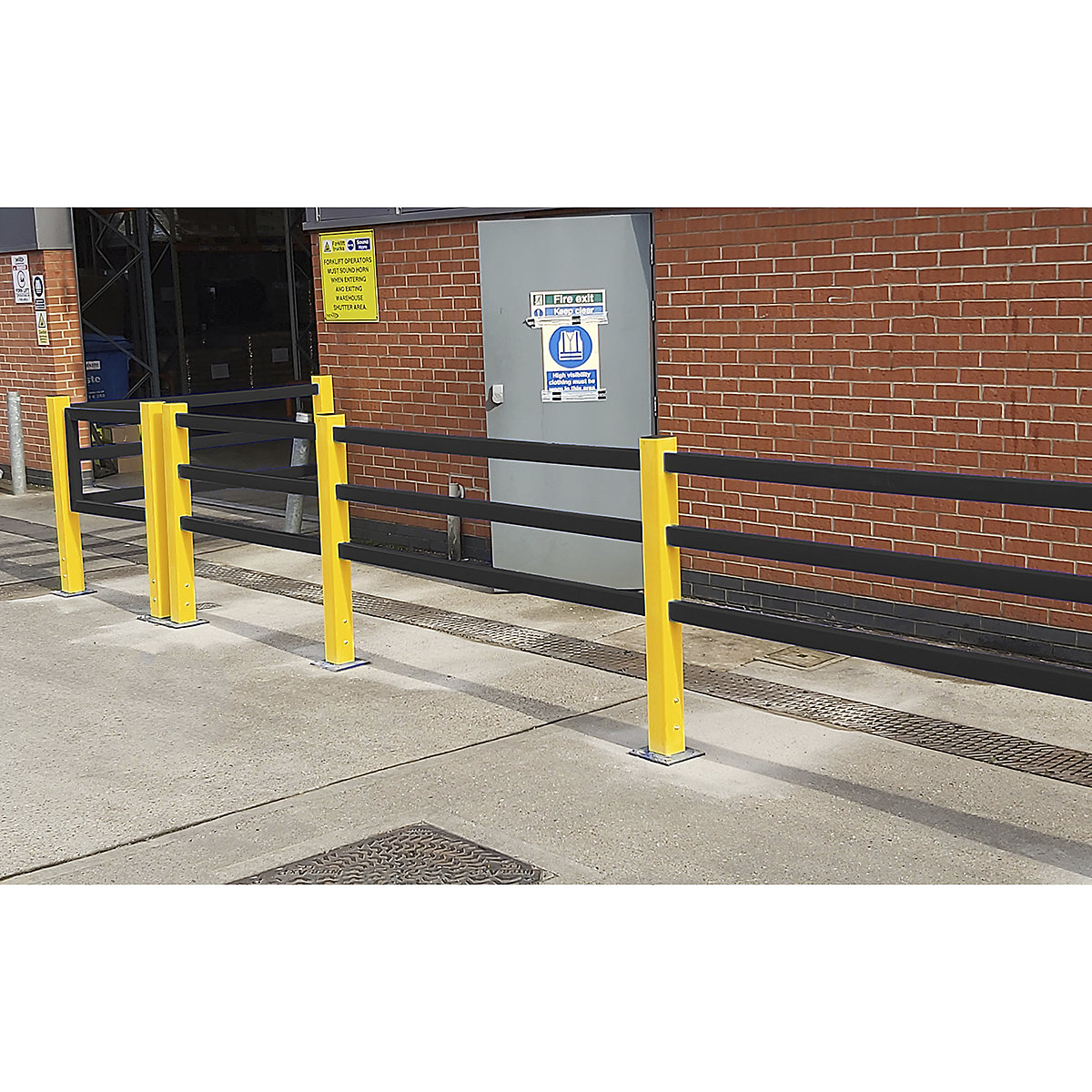 Brandsafe Pedestrian Barrier (Product illustration 2)-1