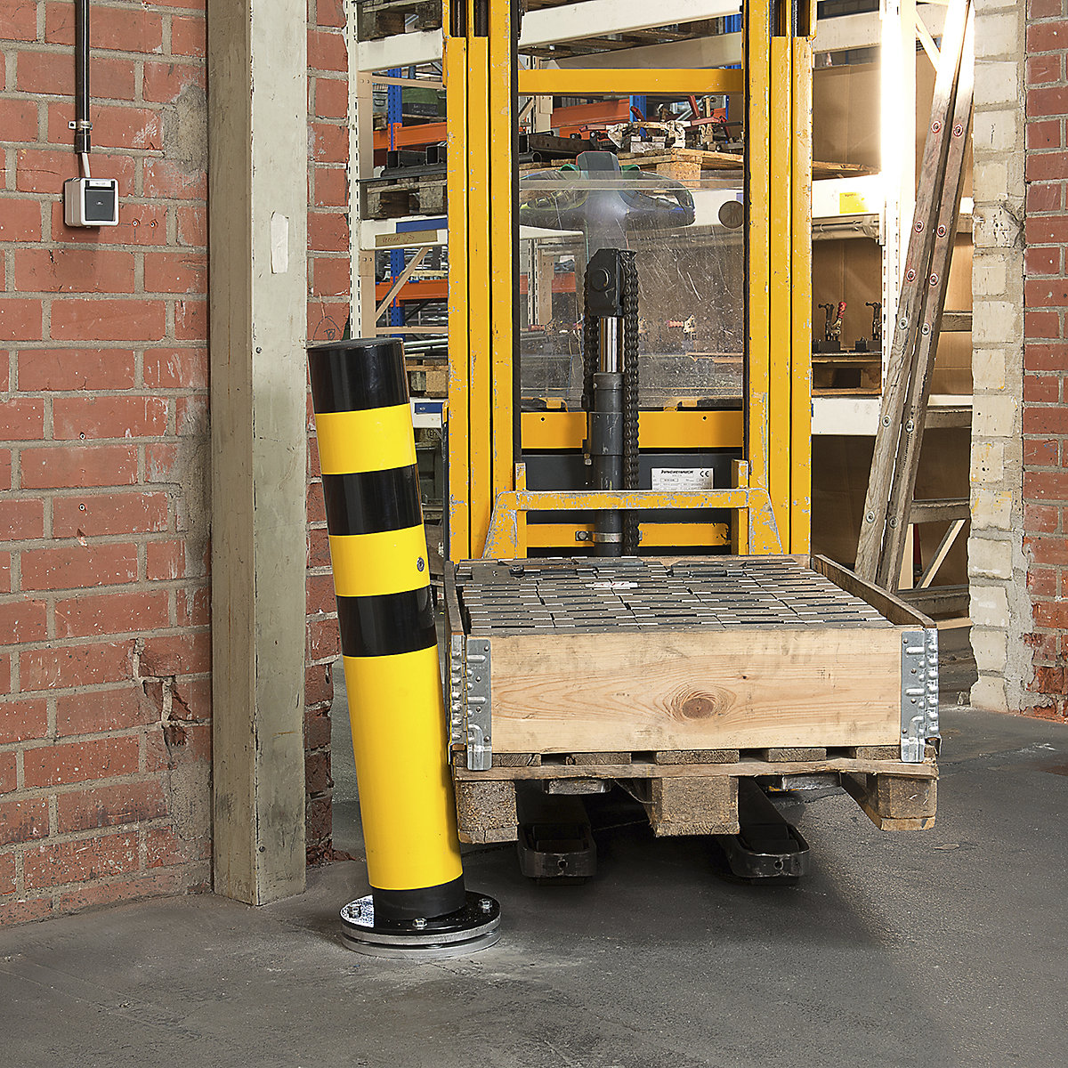 BLACK BULL FLEX Heavy Duty Bollards (Product illustration 2)-1
