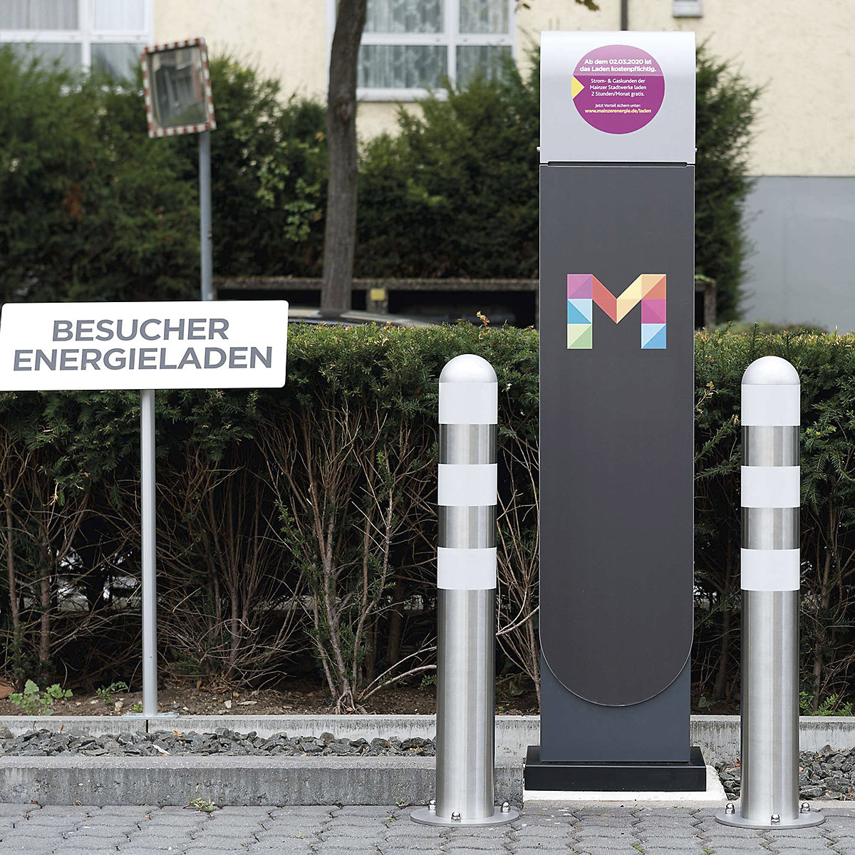 TRAFFIC-LINE Galvanished Steel Point Protection Bollard (Product illustration 13)-12