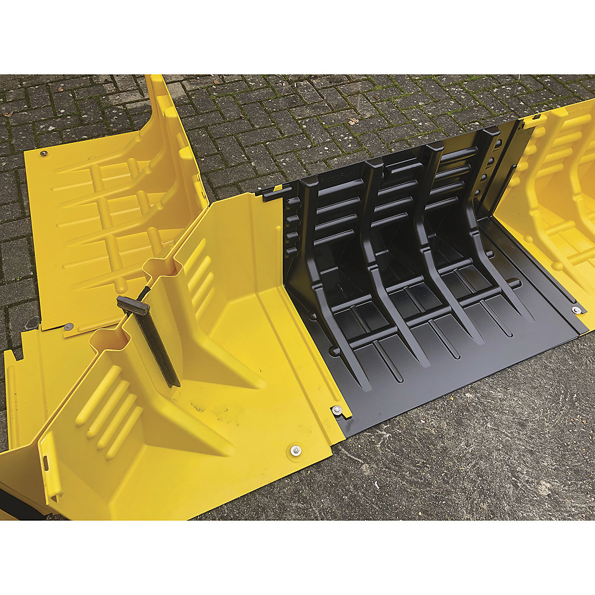 FloodFence Modular Flood Protection System (Product illustration 8)-7