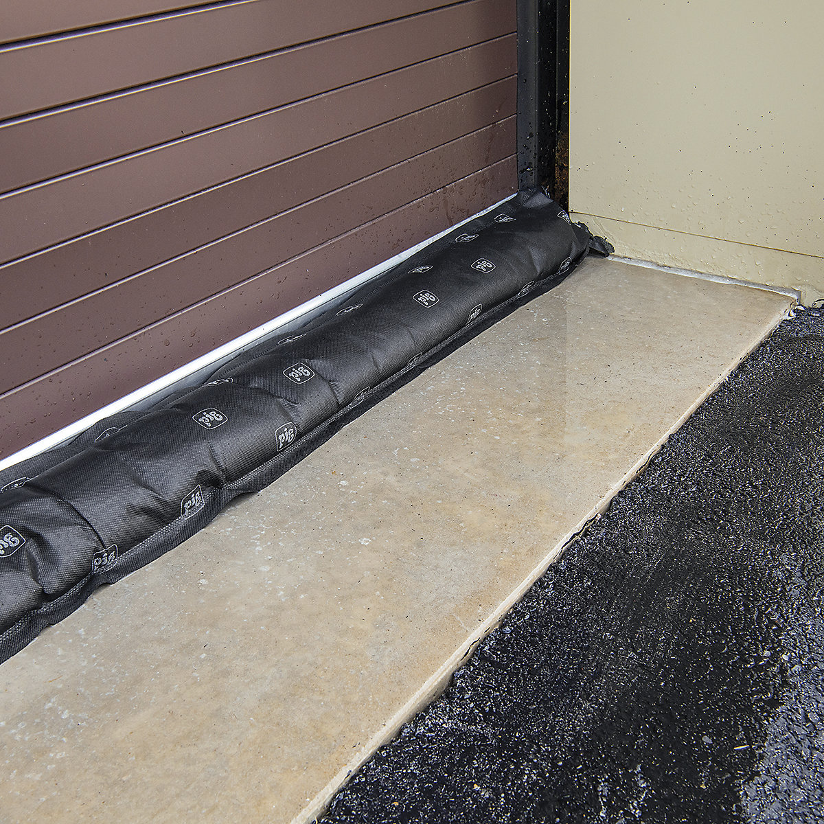PIG Water-Activated Flood Barriers (Product illustration 7)-6