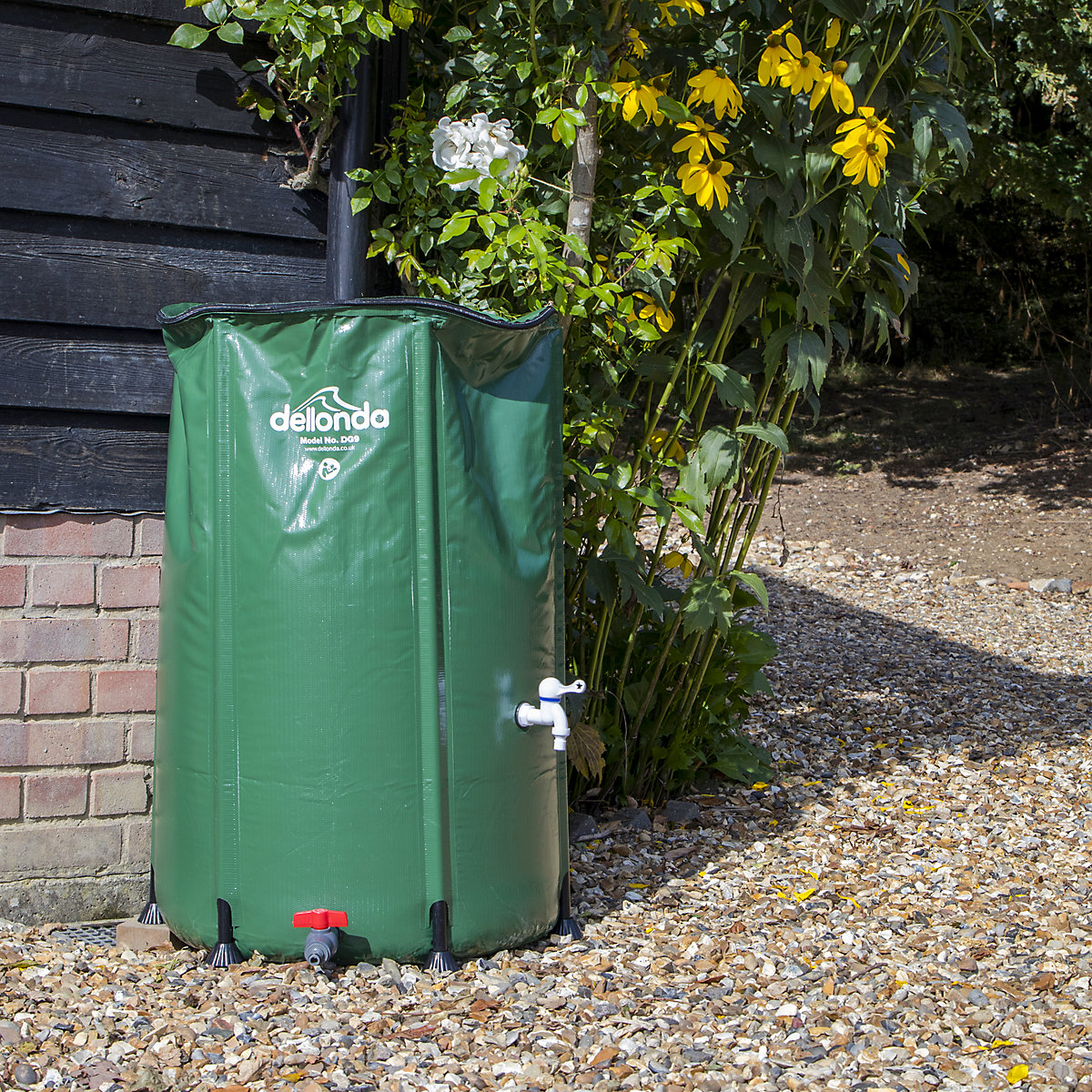 Dellonda 250L Collapsible PVC Garden Water Butt | Zipped Lid & Drain Tap (Product illustration 10)-9