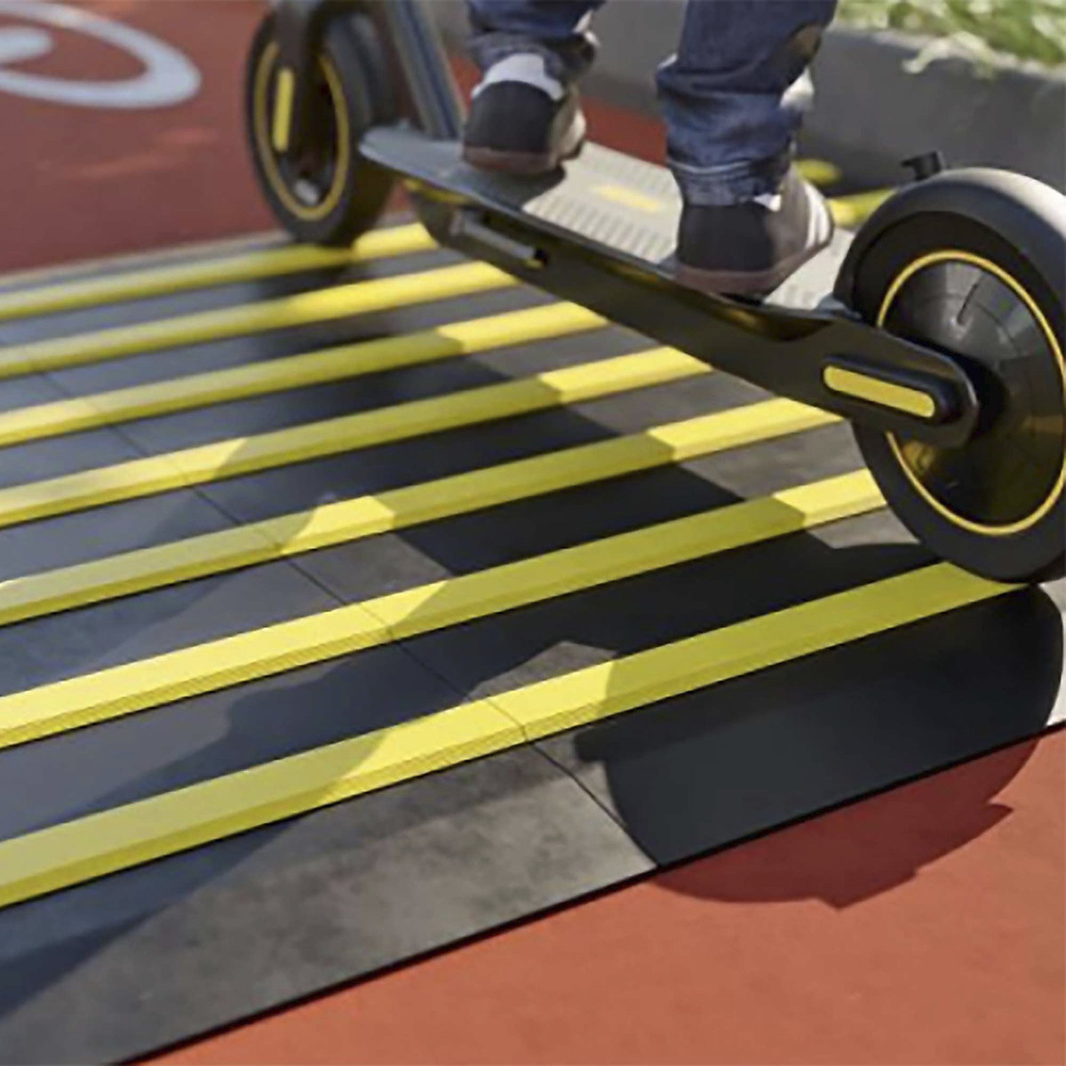 TOPSTOP Bike Speed Reduction Ramp (Product illustration 3)-2