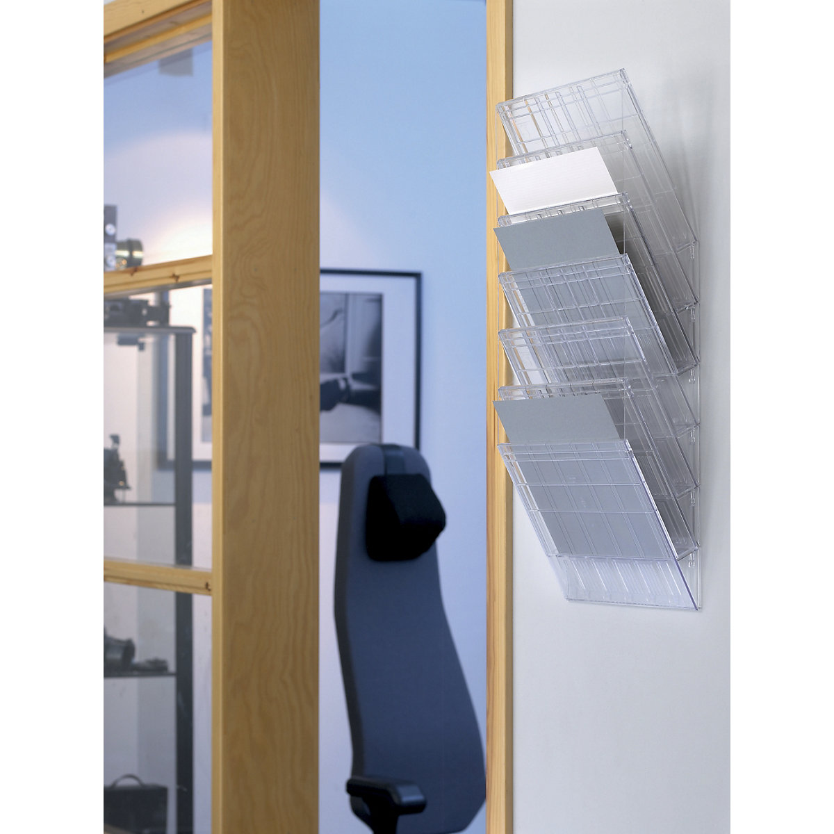 Suport de perete pentru broșuri – DURABLE (Imagine produs 2)-1