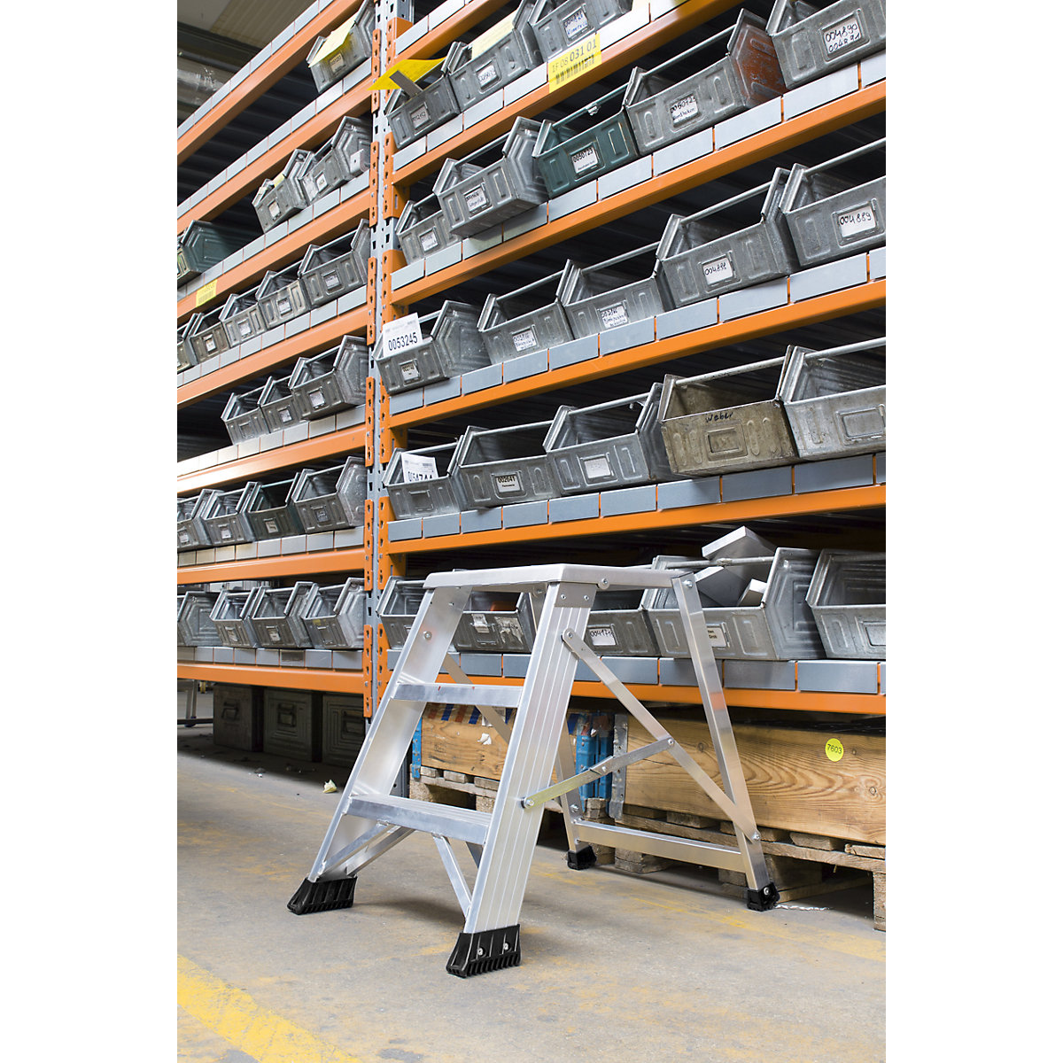 Scăriță pliantă din aluminiu – HYMER (Imagine produs 4)-3