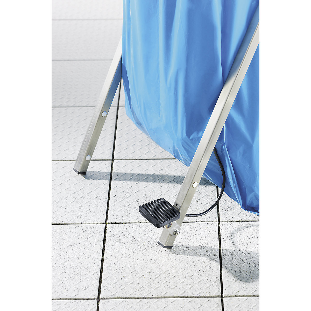 Higiensko stojalo za vreče za smeti iz nerjavnega jekla – VAR (Slika izdelka 4)-3