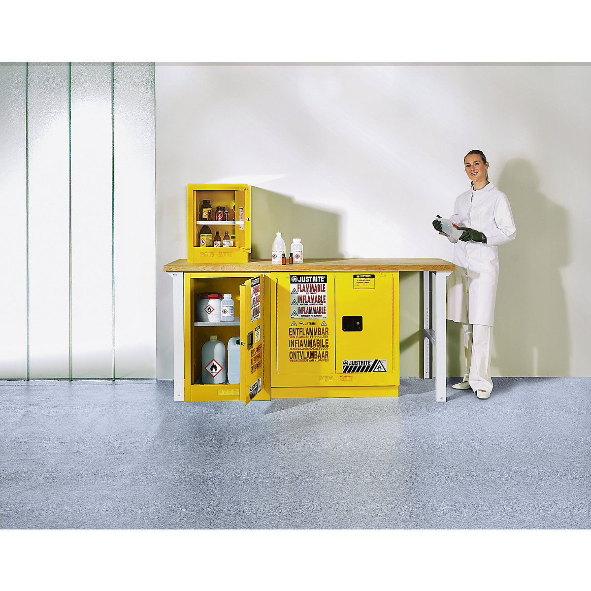 Small FM safety cupboard – Justrite (Product illustration 2)-1