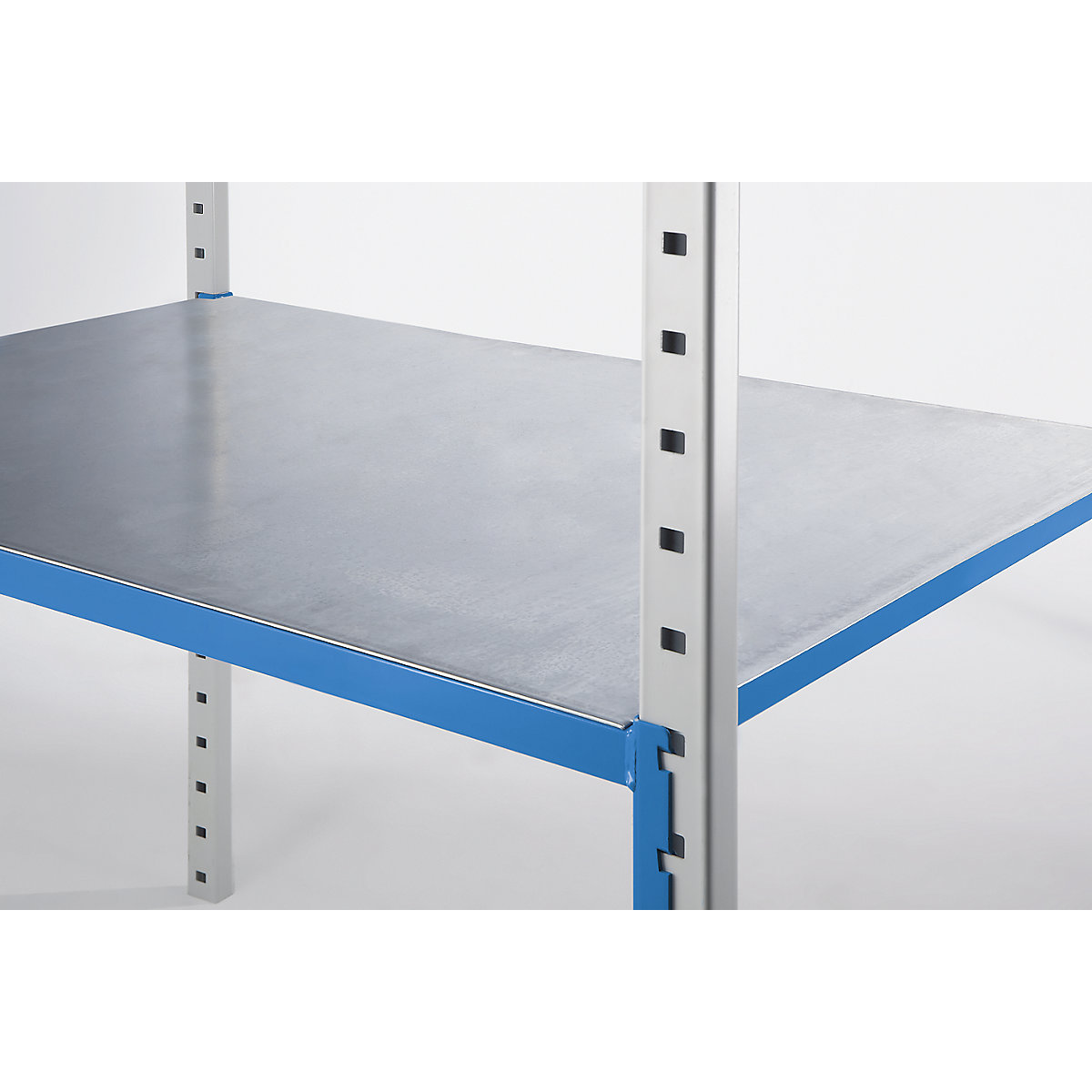 Steel shelf panel – Manorga