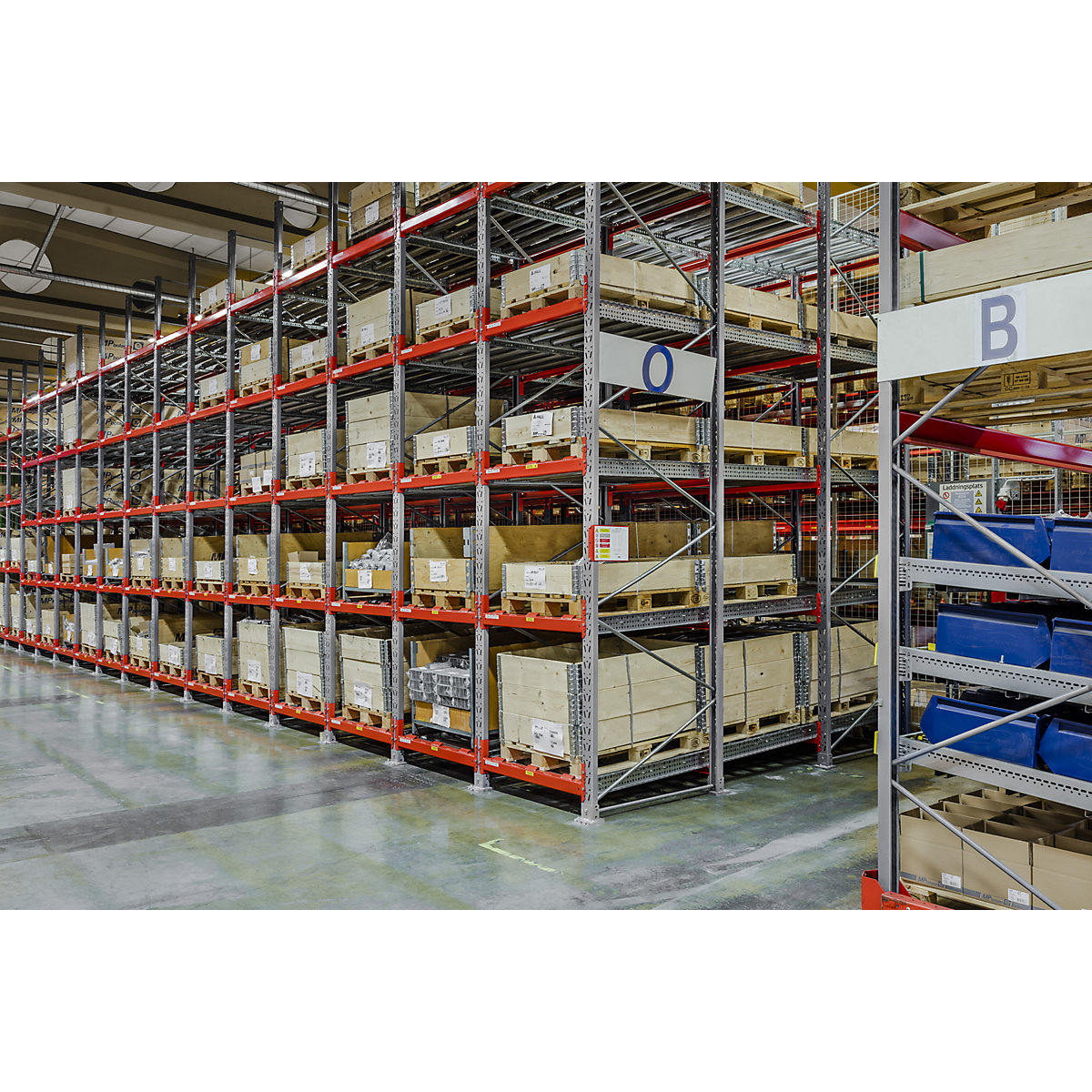 Flow-through pallet racking (Product illustration 2)-1