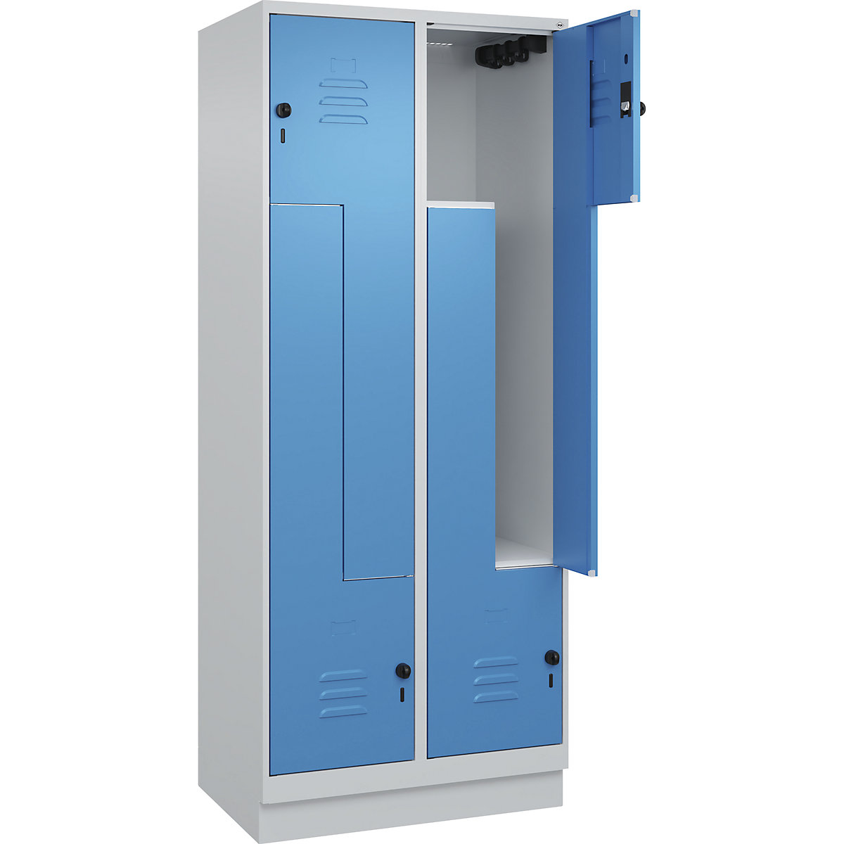 Szafka typu L Classic PLUS – C+P, 2 przedziały, jasnoszara / jasnoniebieska, szer. 800 mm, z cokołem, rygiel obrotowy-0