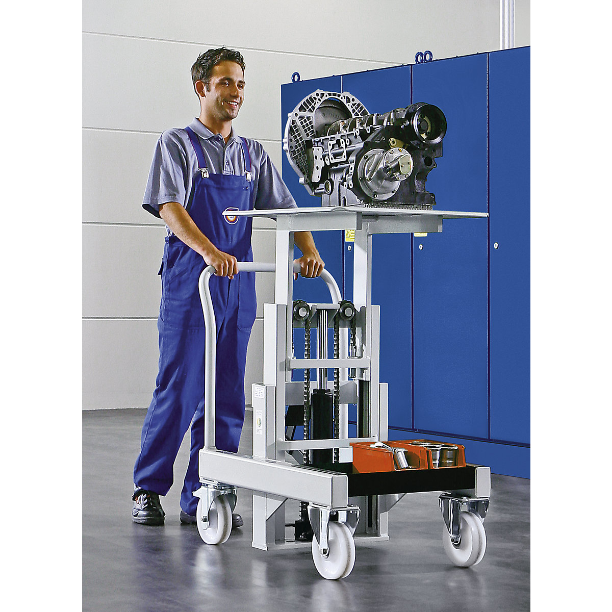 Mesa elevadora – Genkinger-bAKA (Imagen del producto 2)-1