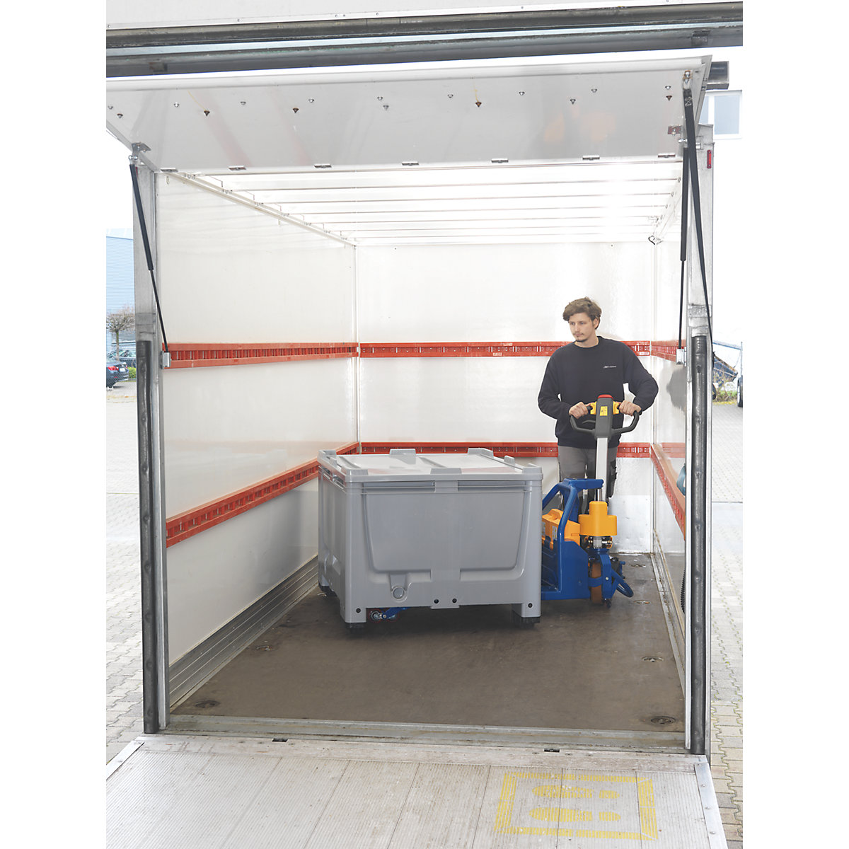 Carrello elevatore elettrico E15 (Foto prodotto 2)-1