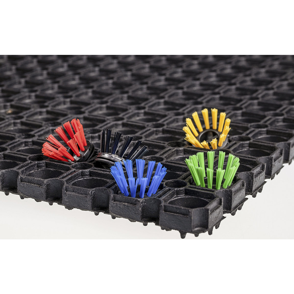Brosse ronde pour tapis en caoutchouc à relief – Miltex (Illustration du produit 2)-1