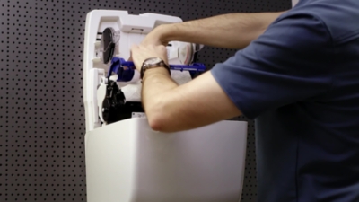 Dispenser di salviette in rotolo Aquarius™ – Kimberly-Clark (Foto prodotto 2)-1
