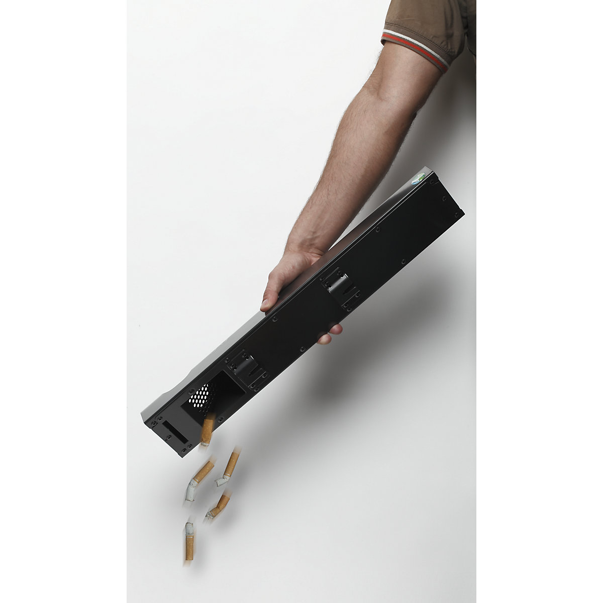 Nástenný popolník, oceľ – VAR (Zobrazenie produktu 3)-2