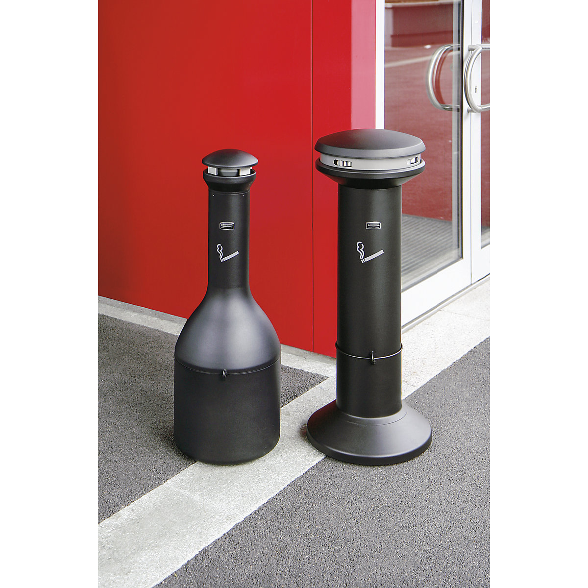 Stojací popolník z galvanizovanej ocele – Rubbermaid (Zobrazenie produktu 3)-2
