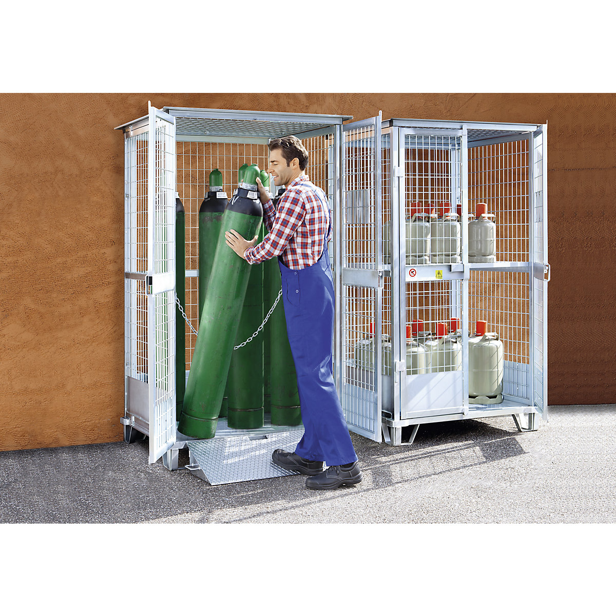 Gas cylinder storage (Product illustration 2)-1