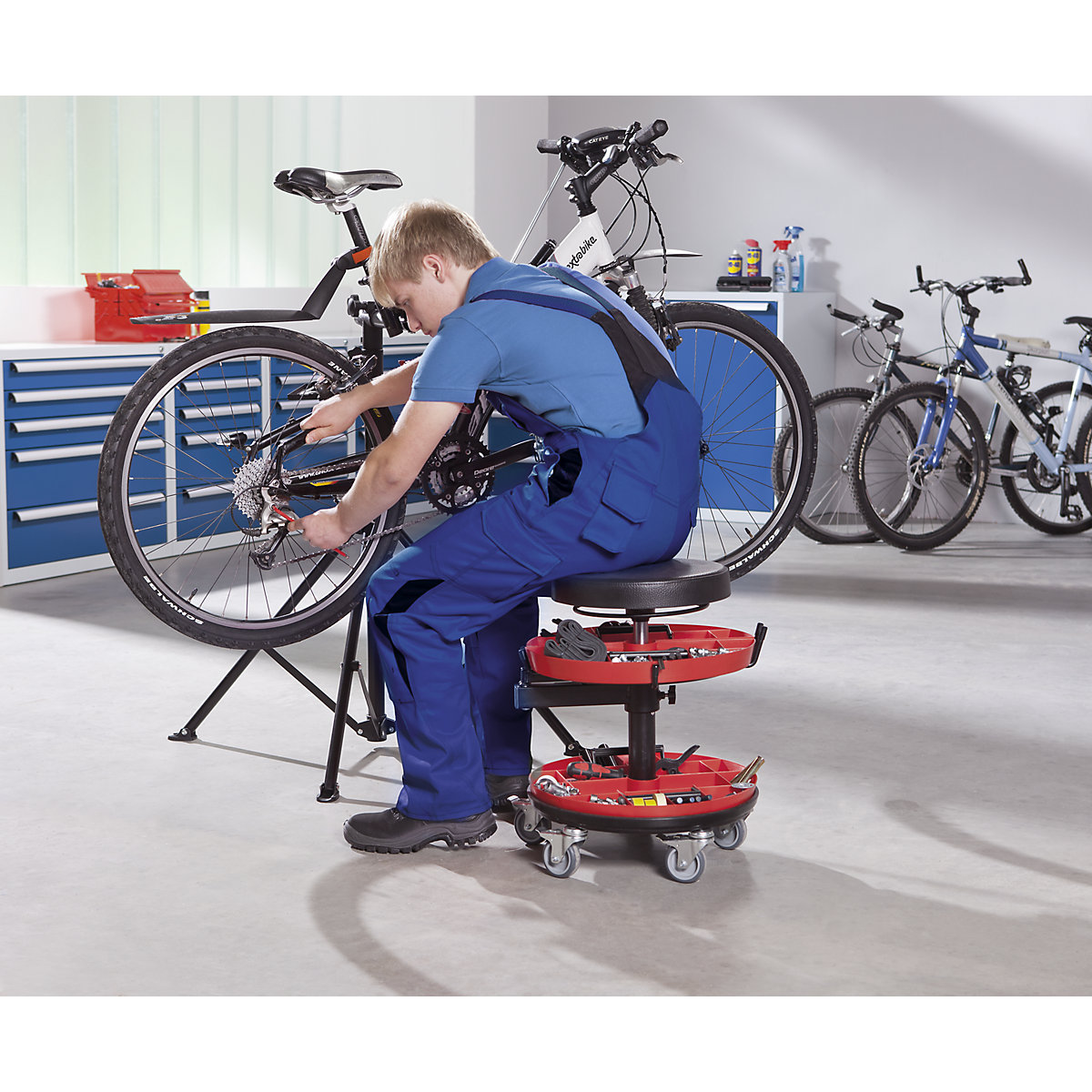 Industrial stool – meychair (Product illustration 2)-1