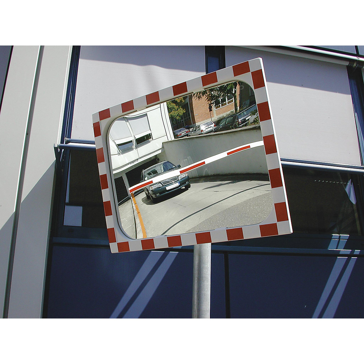 Traffic mirror – Moravia (Product illustration 2)-1