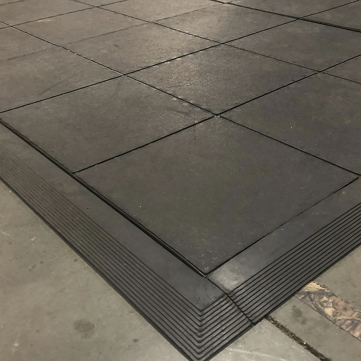 Wearwell 24/Seven Locksafe Anti-Fatigue Solid Tiles (Product illustration 3)-2