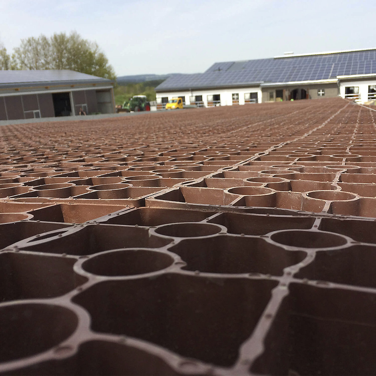 EcoGrid TR40 Equestrian Ground Reinforcement Tiles (Product illustration 3)-2