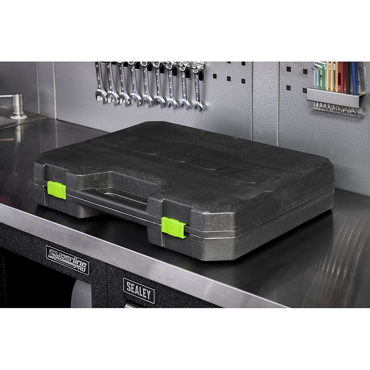 Sealey Siegen Mechanic's Tool Kit | 135 Piece (Product illustration 5)-4