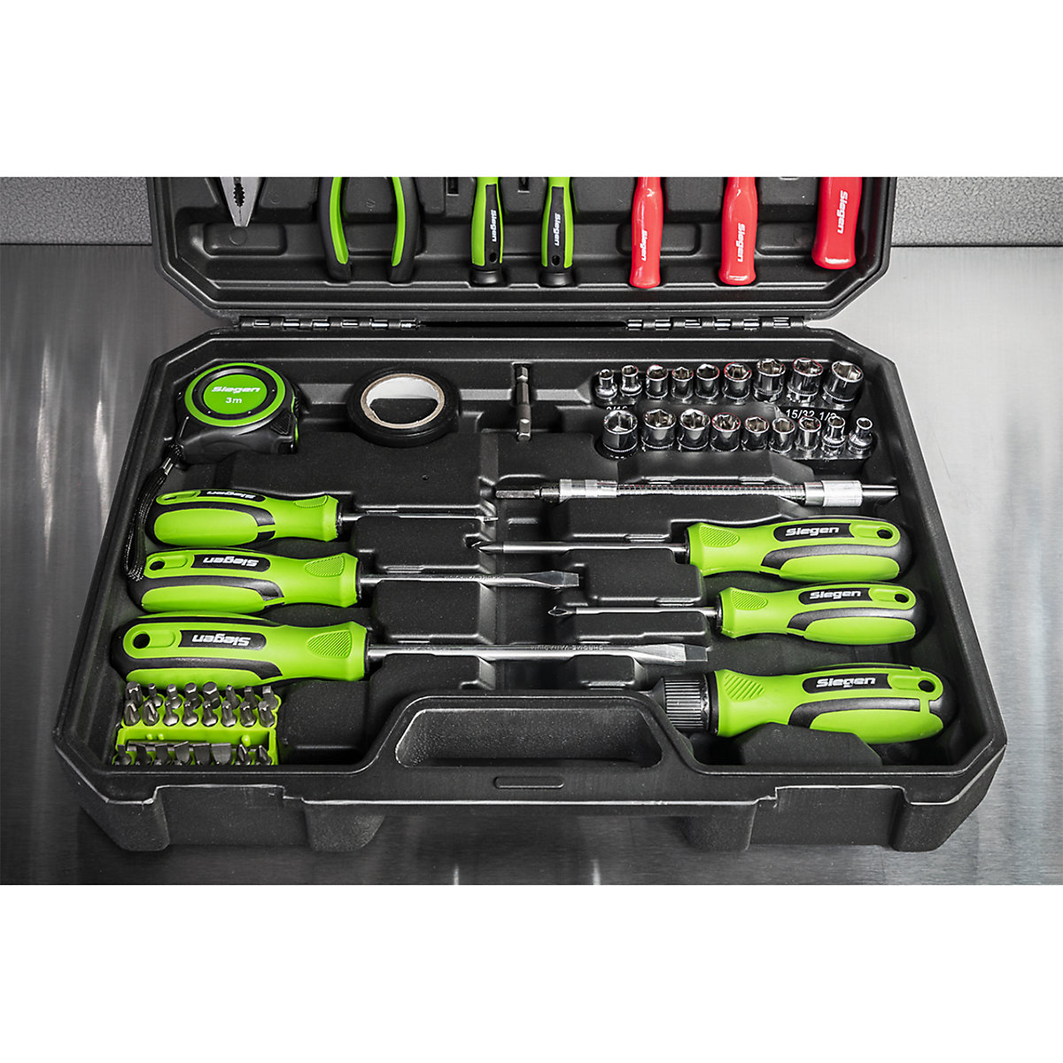 Sealey Siegen Tool Kit with Insulated & Microtip Screwdrivers | 73 Piece (Product illustration 4)-3