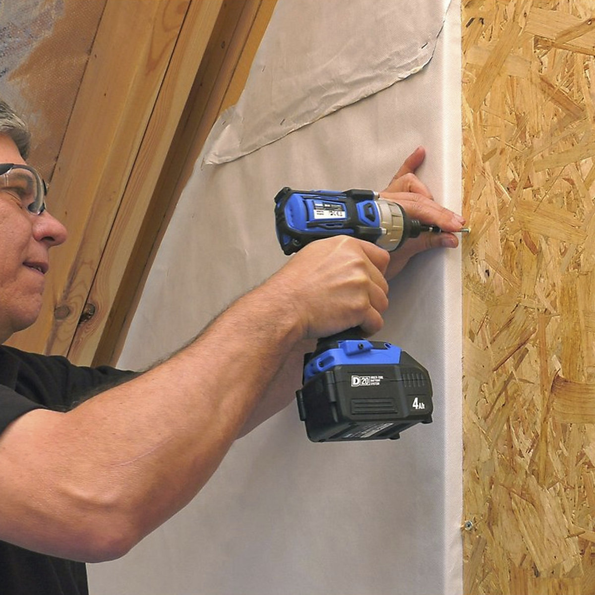 Draper D20 Series Brushless Impact Driver with Batteries & Charger (Product illustration 2)-1