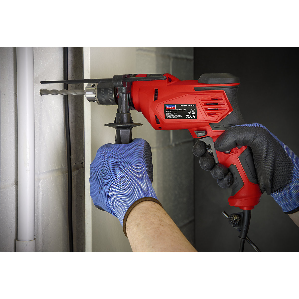 Sealey 13mm Variable Speed Hammer Drill with Reverse Control | 750W/230V (Product illustration 4)-3