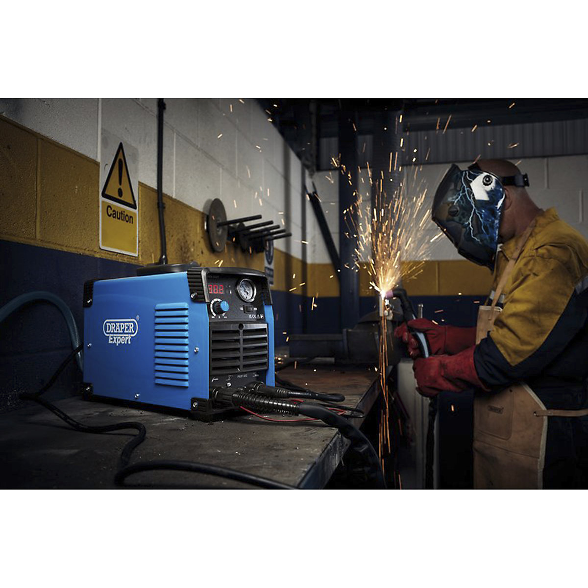 Draper Expert High Frequency Plasma Cutter | 40A (Product illustration 2)-1