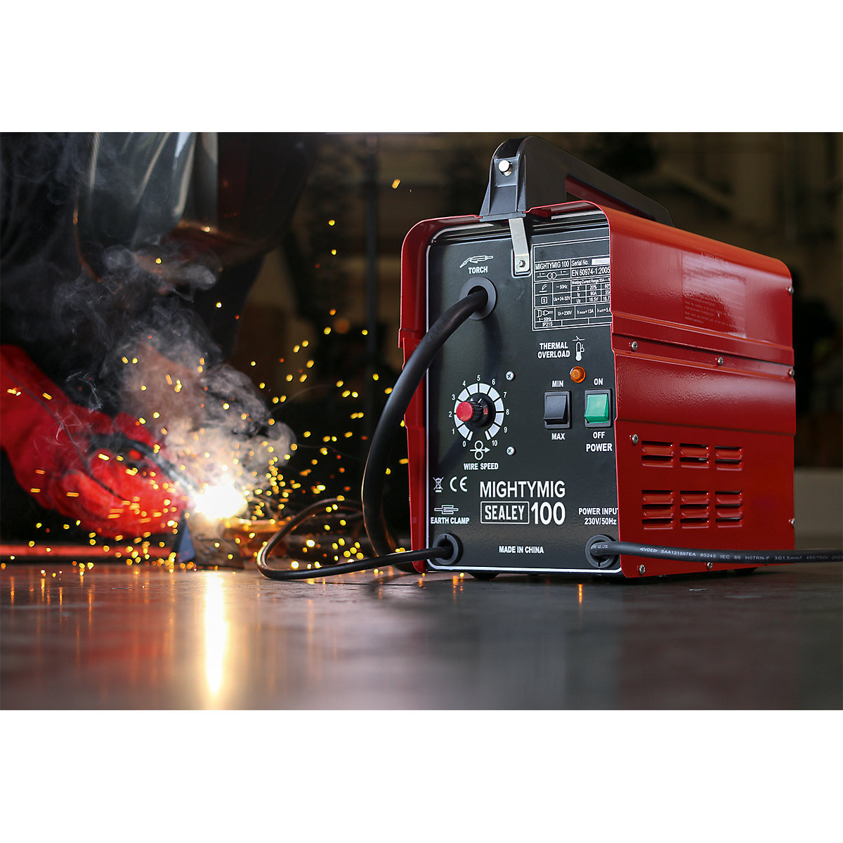 Sealey No-Gas MIG Welder (Product illustration 2)-1