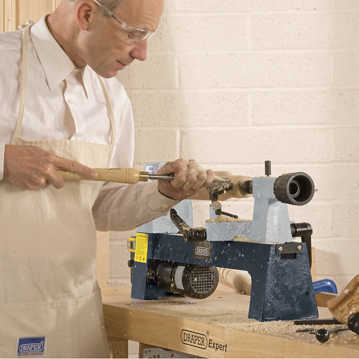 Draper Variable Speed Mini Wood Lathe | 250W (Product illustration 2)-1