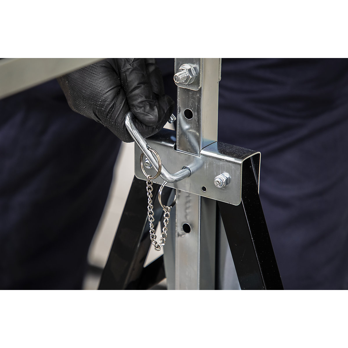 Sealey Fold Down Telescopic Trestle | 200kg Capacity | Pair (Product illustration 5)-4