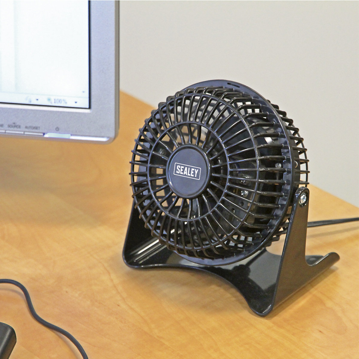 Sealey Desk Fan Mini | Single Speed | 4" (Product illustration 4)-3