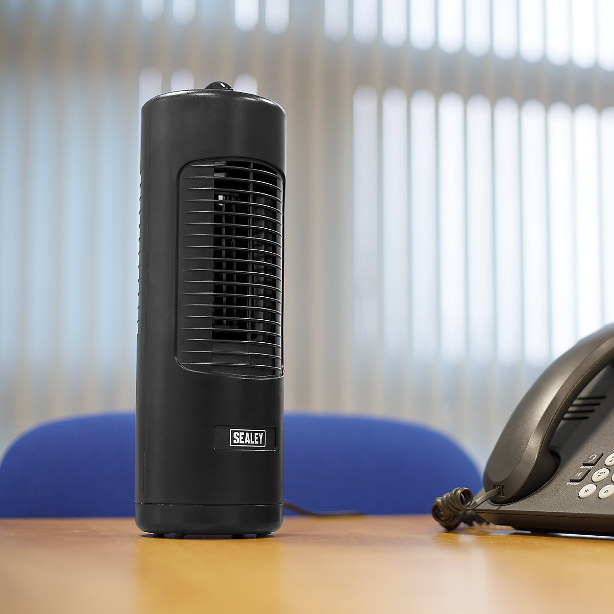 Sealey Oscillating Desk Tower Fan | 12" (Product illustration 4)-3