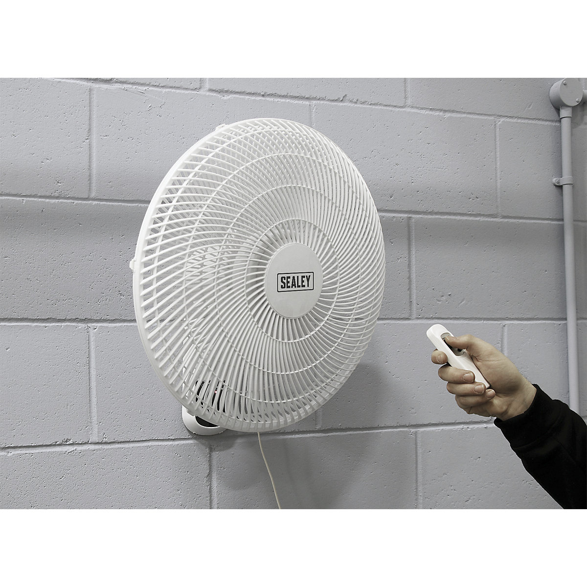 Sealey Wall Fan with Remote Control | 3-Speed | 16" (Product illustration 3)-2
