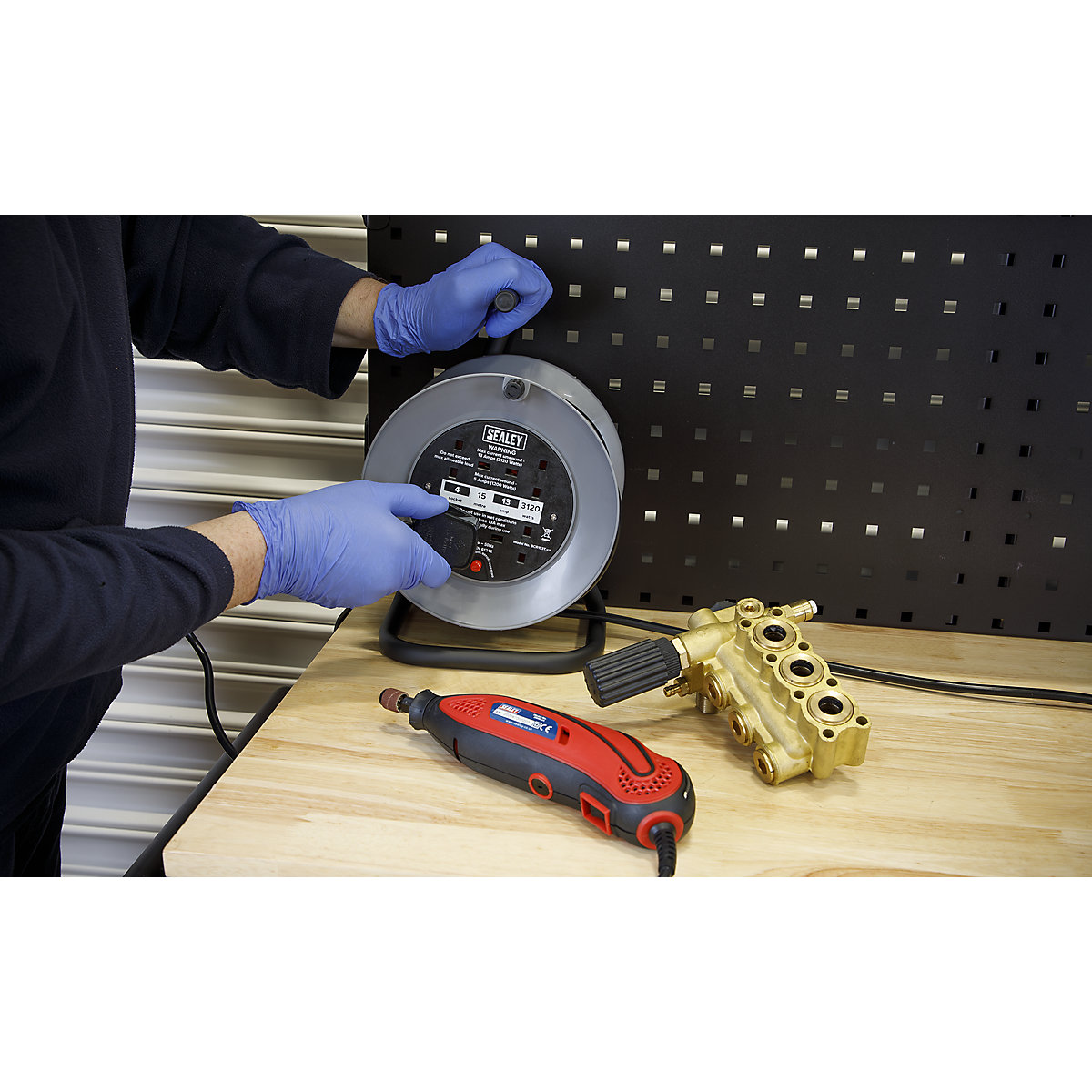 Sealey Cable Reel | 15m (Product illustration 2)-1