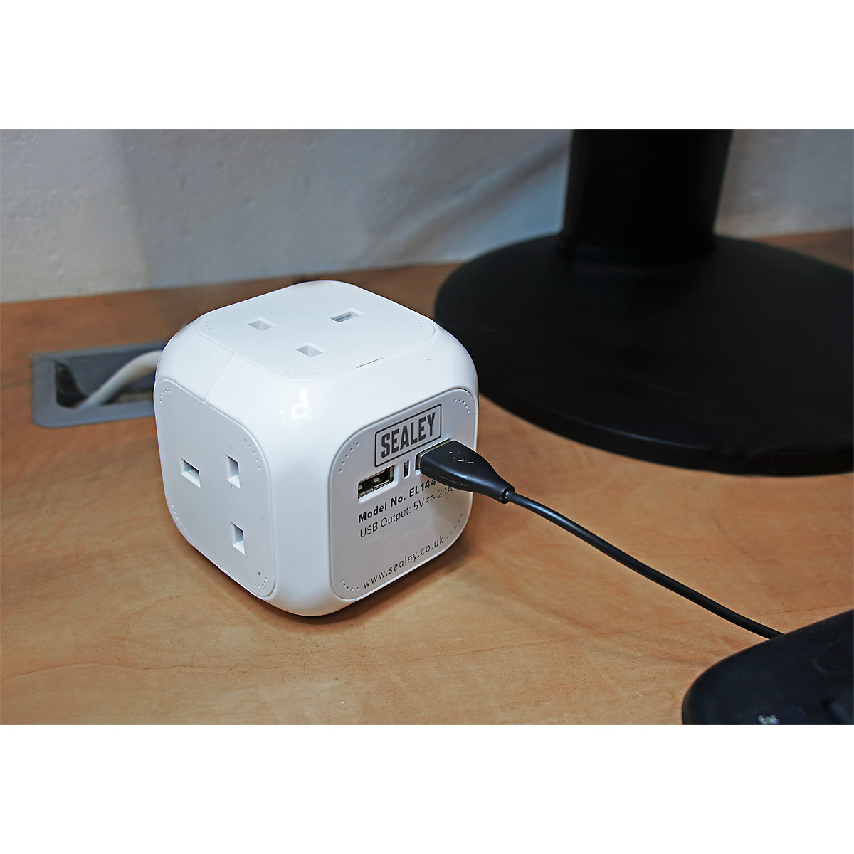 Sealey Extension Cable Cube | 2 x USB Sockets (Product illustration 4)-3