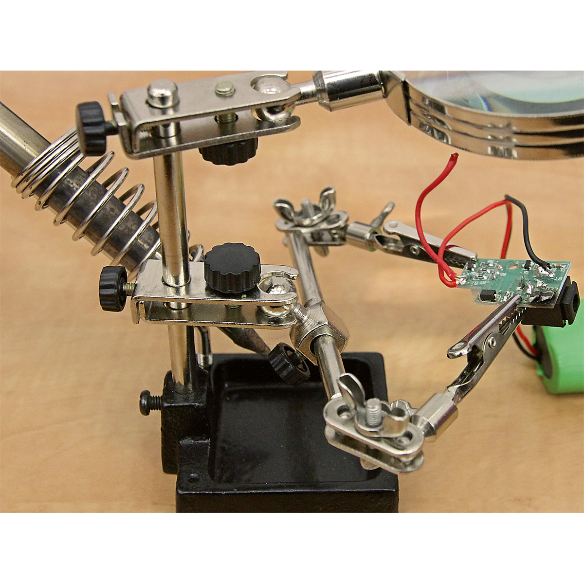 Sealey Mini Robot Soldering Stand (Product illustration 5)-4