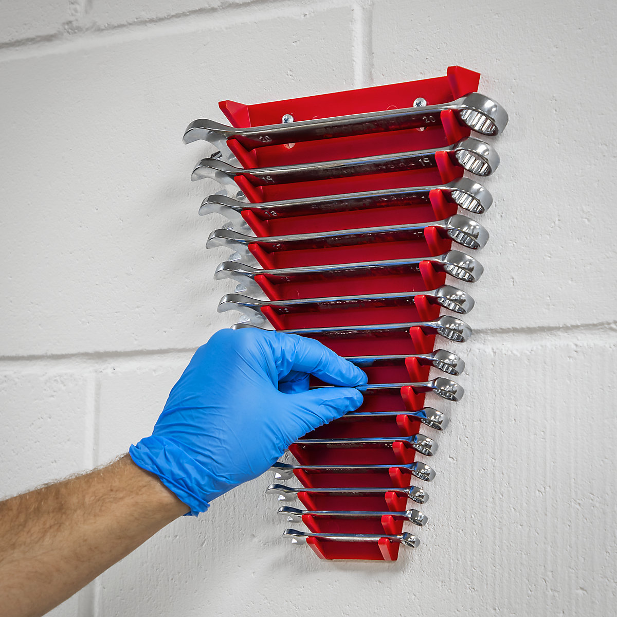 Sealey Premier Spanner Rack | Capacity: 15 Spanners (Product illustration 4)-3