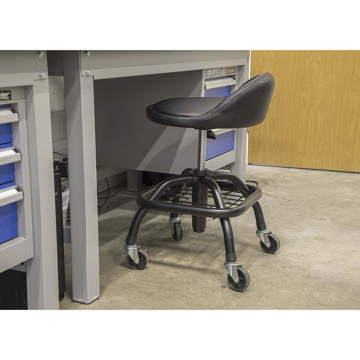 Sealey Premier Heavy Duty Pneumatic Creeper Stool (Product illustration 4)-3